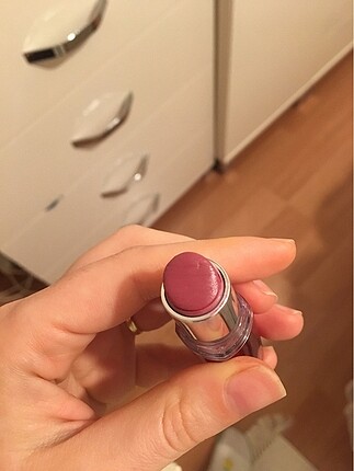 Beden çeşitli Renk Loreal ruj