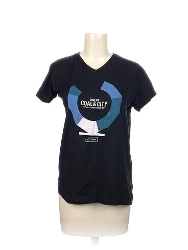 PreLoved T-shirt %70 İndirimli.