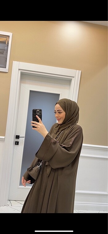 Oasis abaya