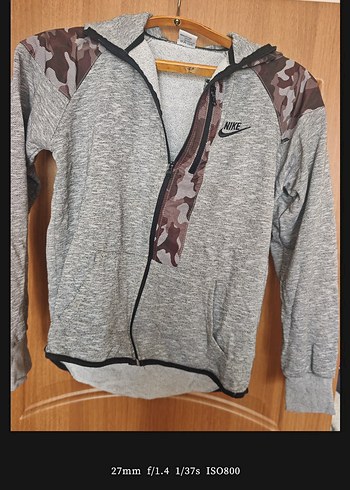 Nike Camo Desenli Seffaf Sal Sehir Stiline Modern Dokunus