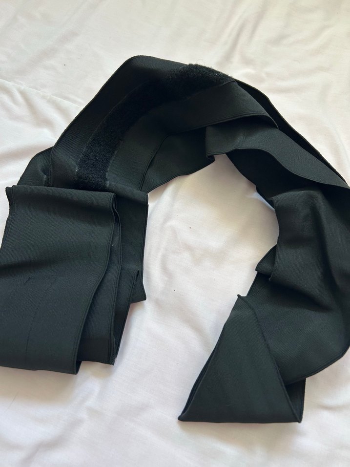 Yapışkanlı bel korsesi - Görsel 2