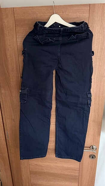 Pull and Bear Kargo jean