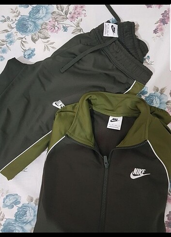 Nike Orjinal nike eşofman takımı 