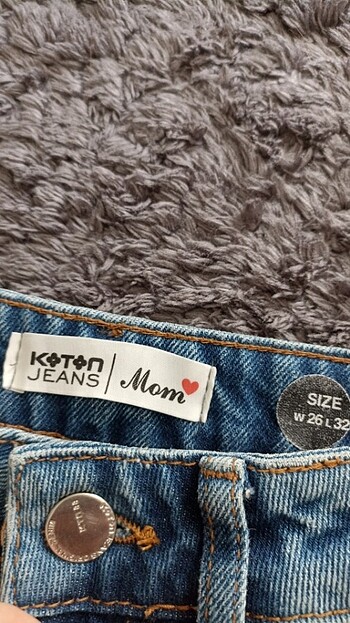 26 Beden Koton yırtık mom jeans rahat