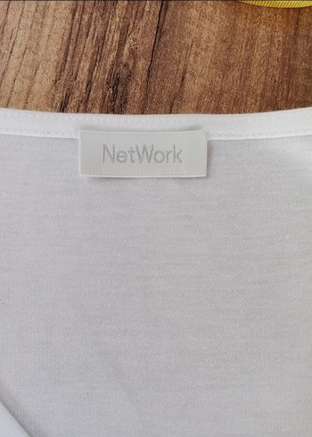 Kadın Beyaz V Yaka Pamuklu Tişört - Görsel 5