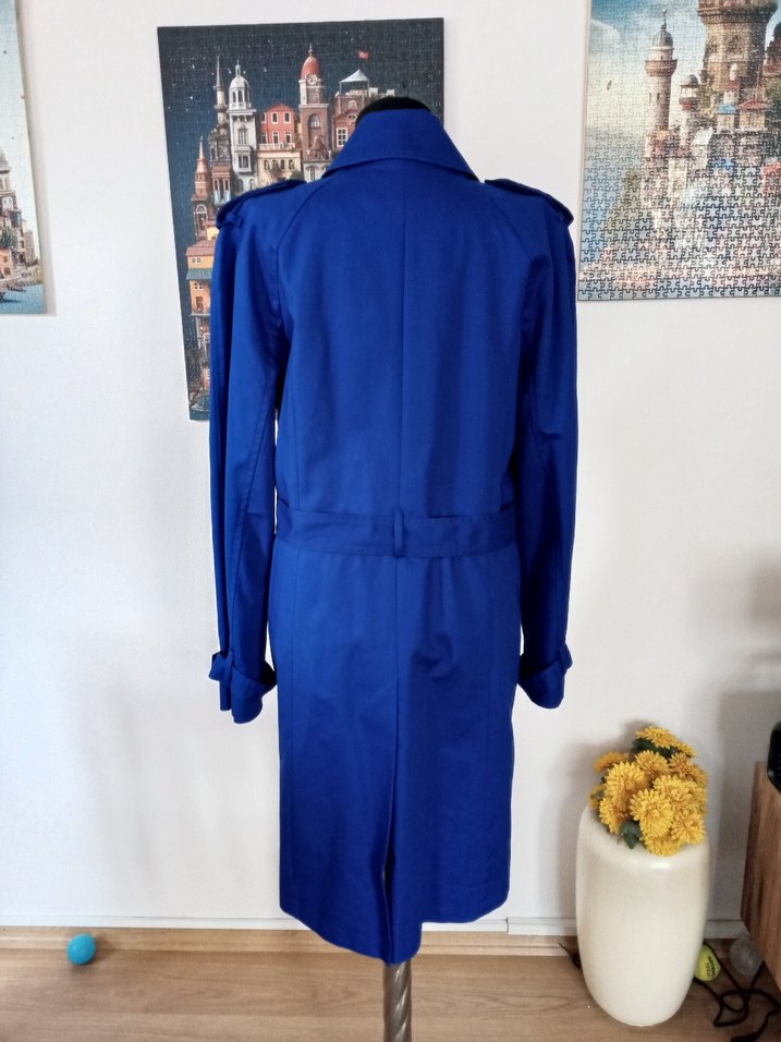 Saks mavisi Uzun Kemerli Trençkot - Görsel 3