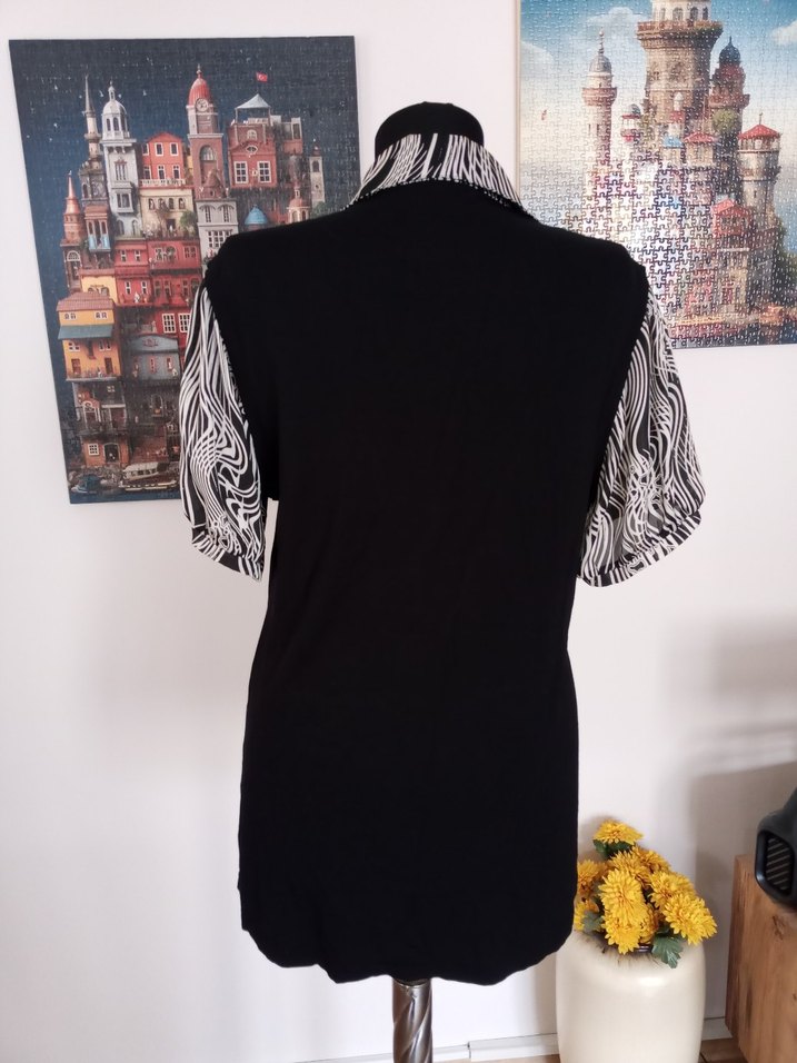 Zebra Desenli Fırfırlı yakalı Kadın Bluz - Görsel 2