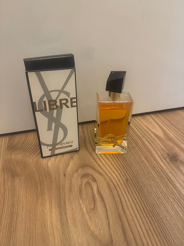 Yves Saint Laurent Kadın Parfümü - Görsel 3