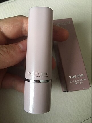  Beden Oriflame lip balm
