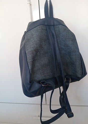 lacivert sırt çantası - Görsel 4