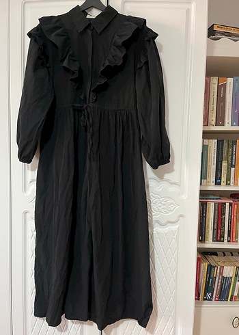 Uzun Kollu Siyah Fırfırlı Uzun Elbise HOOOPSTORE markasına ait - Görsel 2