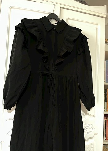 Uzun Kollu Siyah Fırfırlı Uzun Elbise HOOOPSTORE markasına ait - Görsel 4