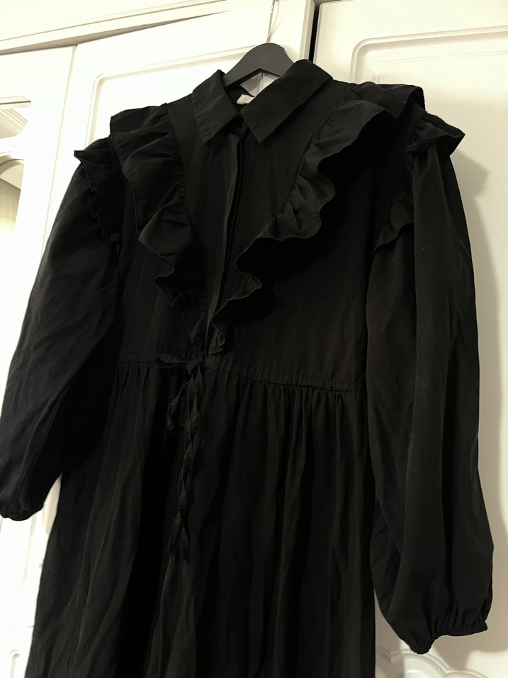 Uzun Kollu Siyah Fırfırlı Uzun Elbise HOOOPSTORE markasına ait - Görsel 5