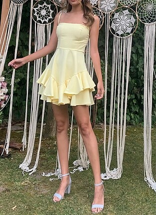 Sarı Prenses Model Volanlı Mini Elbise
