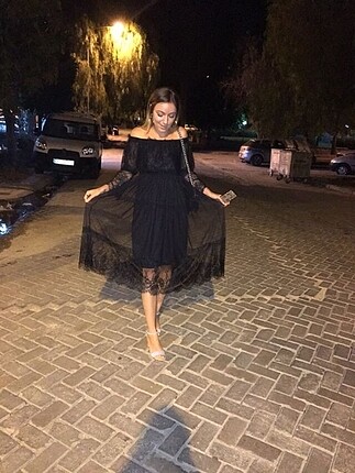 Zara Dantel elbise