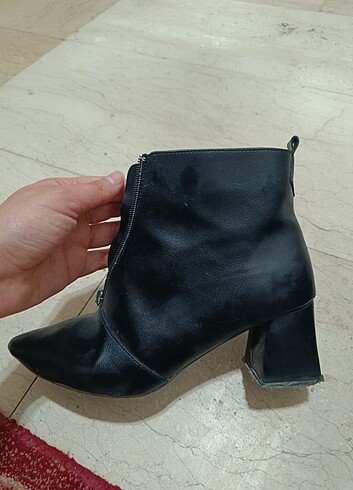 38 Beden siyah Renk Kadın Bot