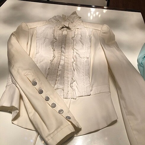 Zara small beden beyaz ceket