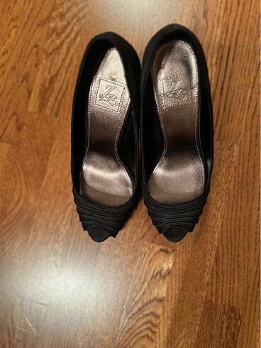 Zara 36 numara stiletto