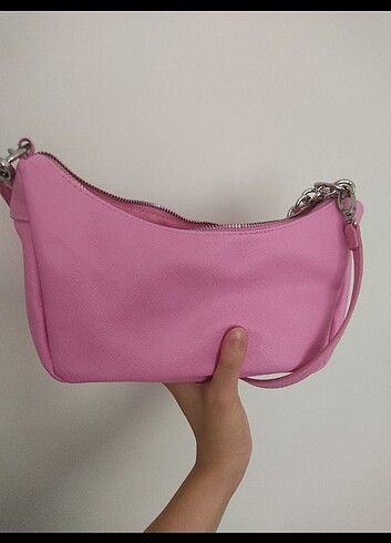  Beden Bershka pembe canta