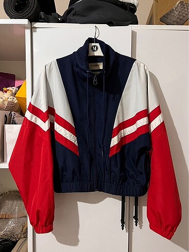 Pull & Bear yağmurluk