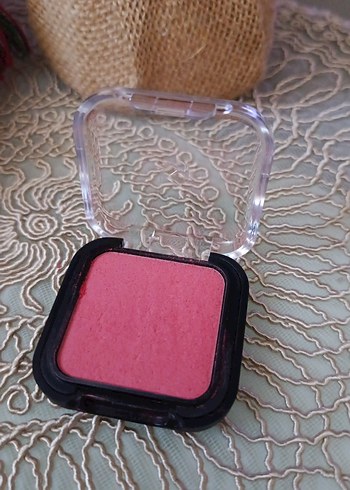 kiko pembe allık