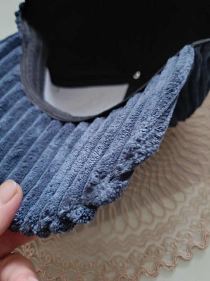 Kadın Mavi Pilili Şapka yumuşak dokulu  - Görsel 3