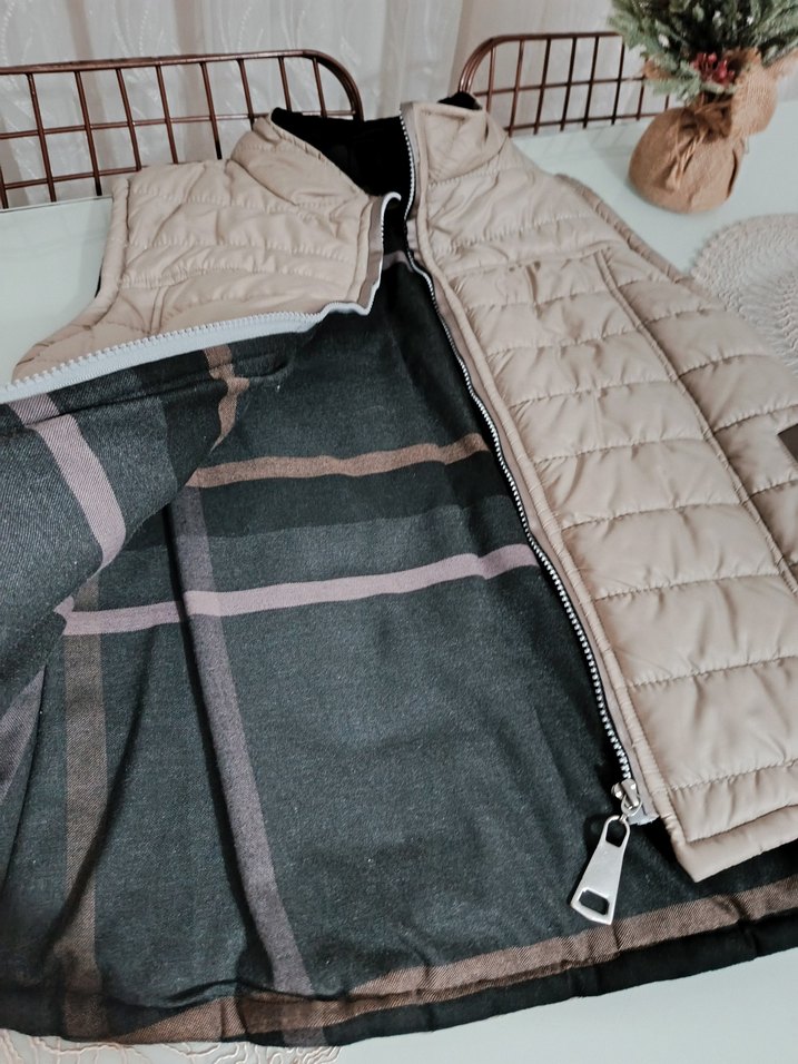 Bej Fermuarlı Kadın Yelek - Görsel 2