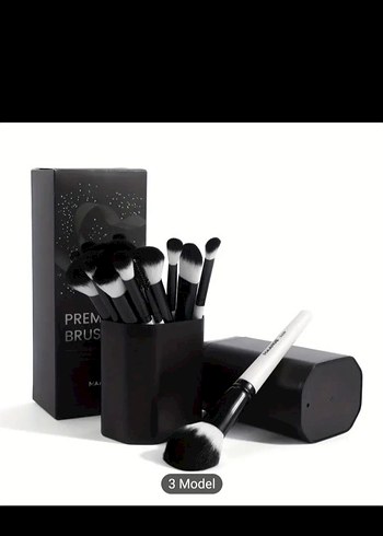 18 Parça Beyaz Saplı Premium Makyaj Fırça Seti - Görsel 2