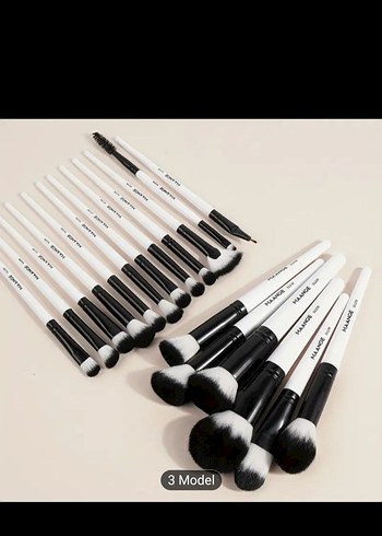 18 Parça Beyaz Saplı Premium Makyaj Fırça Seti - Görsel 4