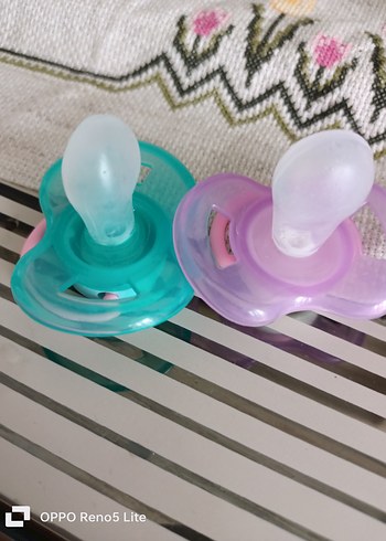 Renkli Bebek Emzikleri 2'li Set 6 18 ay