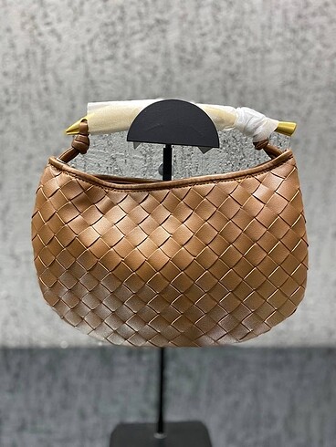 Diğer Bottega veneta