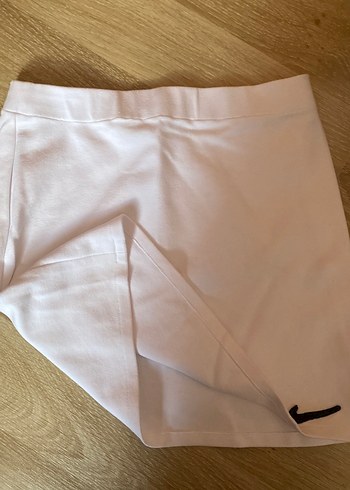 Nike Beyaz Nike Logolu Mini Etek