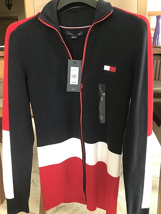 Orijinal Tommy Hilfiger Kadın Hırka. (S beden) Hiç giyilmemiştir