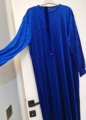 Uzun Kollu Mavi Pilili Kadın Elbise - Görsel 4