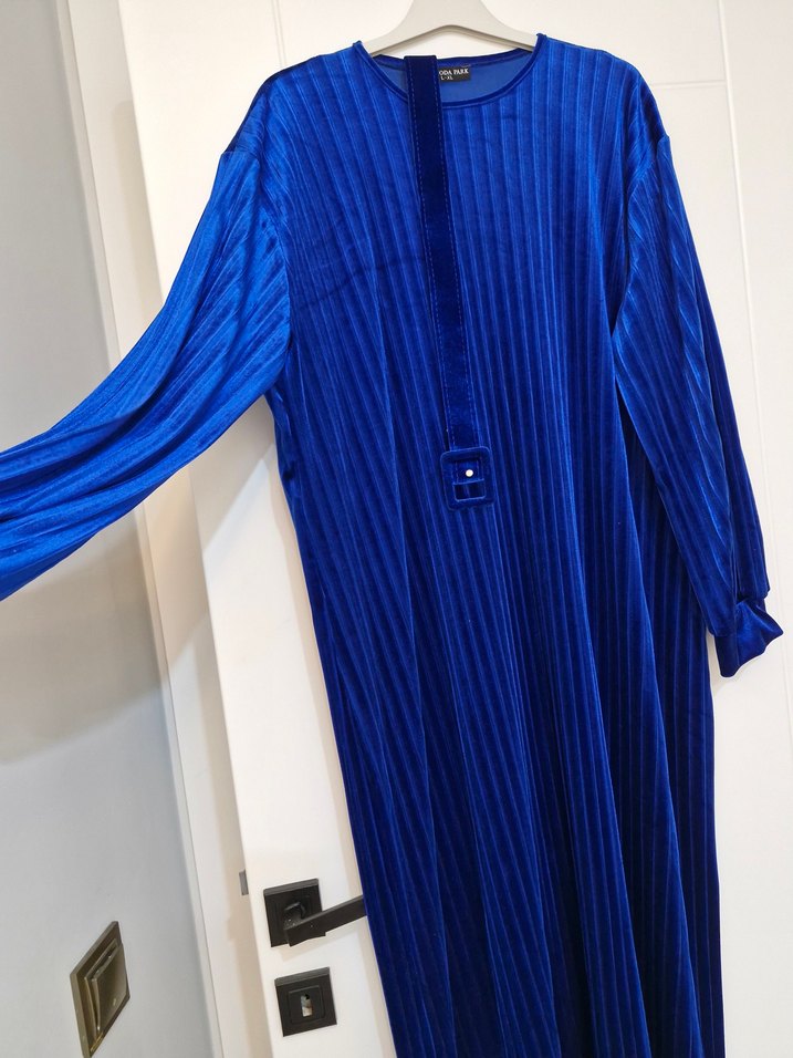 Uzun Kollu Mavi Pilili Kadın Elbise - Görsel 4