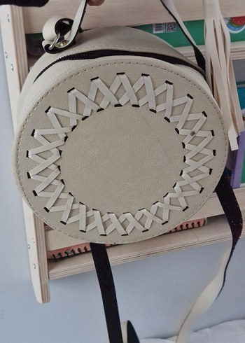 Bej rengi yuvarlak Çanta - Görsel 9