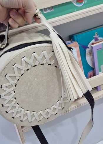 Bej rengi yuvarlak Çanta - Görsel 7