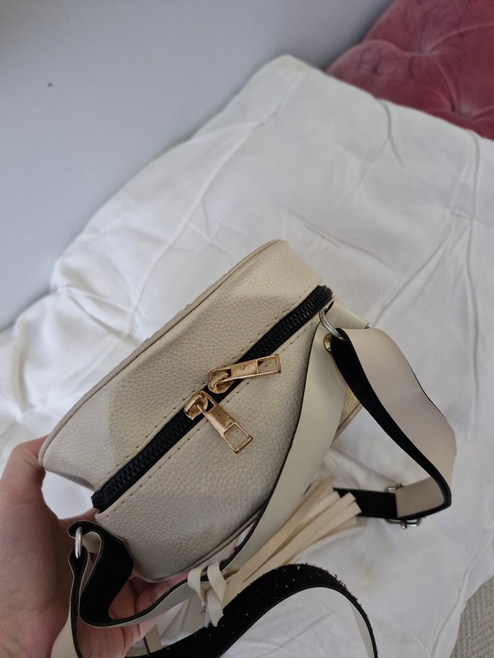 Bej rengi yuvarlak Çanta - Görsel 3