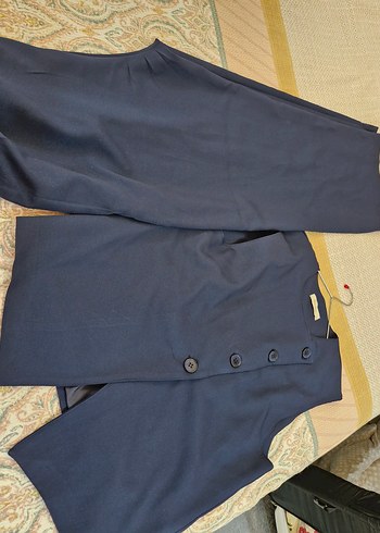 Düğmeli Lacivert Kadın Takım Elbise - Görsel 4