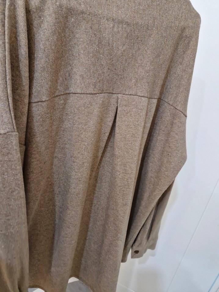 Düğmeli Bej Kadın triko Gömlek - Görsel 4