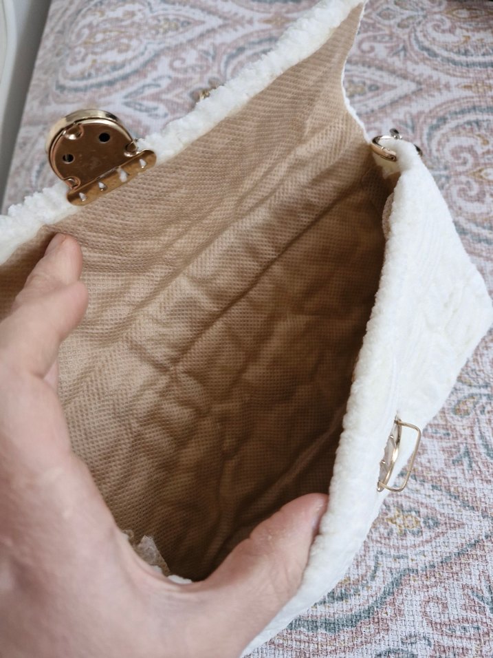 Örgü Beyaz Kadın Çanta Zincir Askılı - Görsel 3