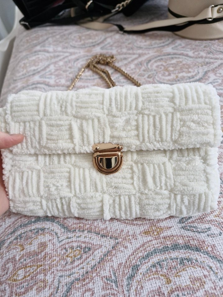 Örgü Beyaz Kadın Çanta Zincir Askılı - Görsel 2