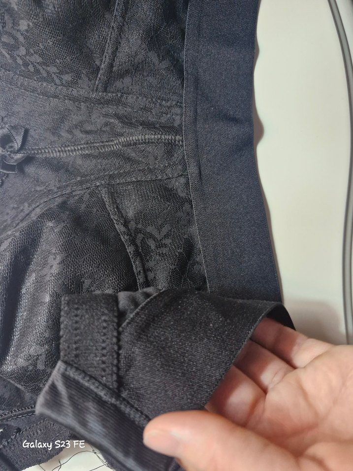 Siyah toparlayıcı ve küçültücü Sütyen - Görsel 3