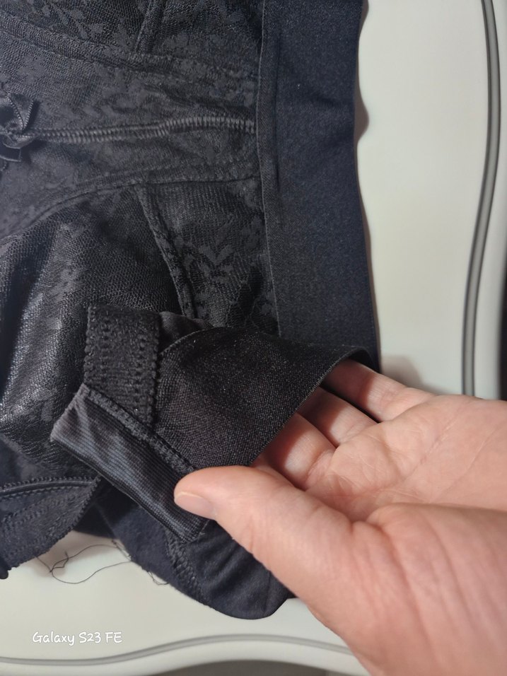 Siyah toparlayıcı ve küçültücü Sütyen - Görsel 2