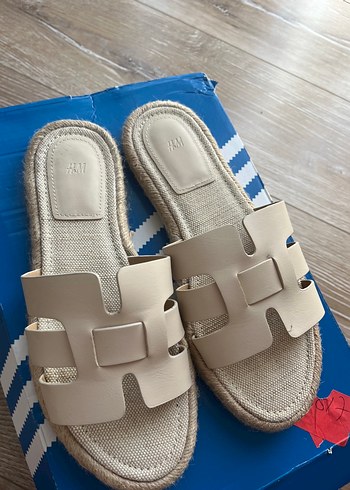 H&M terlik