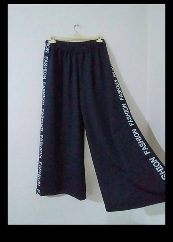 Siyah Bol Kesim Uzun Kumaş Kadın Pantolon