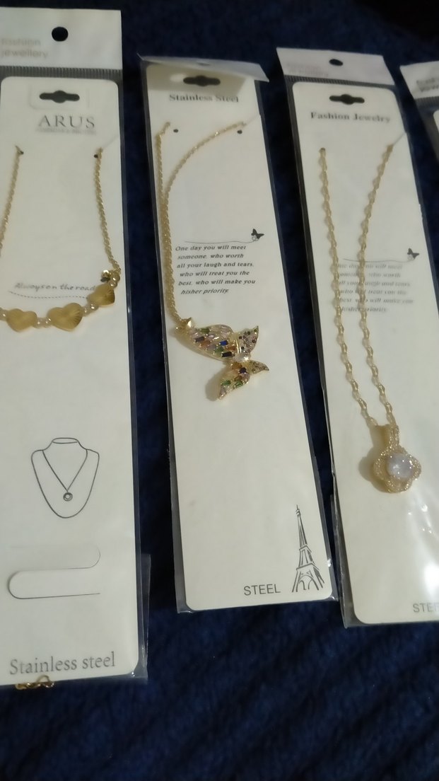 Zincir Detaylı Altın Renkli Midi Kolye - Görsel 2