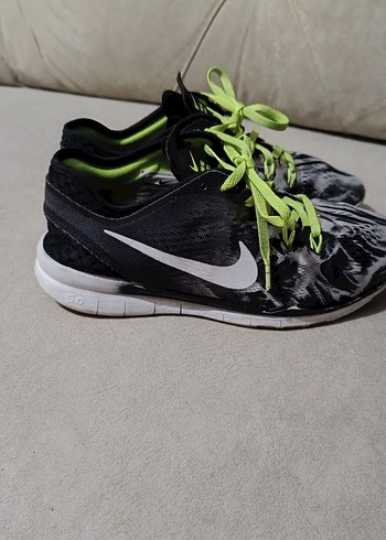 Orjinal Nike Tie-Dye Spor Ayakkabı - Görsel 3