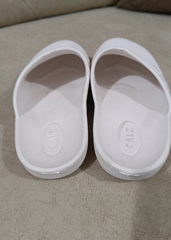 Crocs Beyaz Kadın Minimalist Terlik