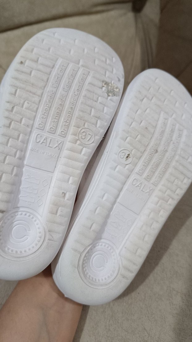 Beyaz Kadın Minimalist Terlik - Görsel 3